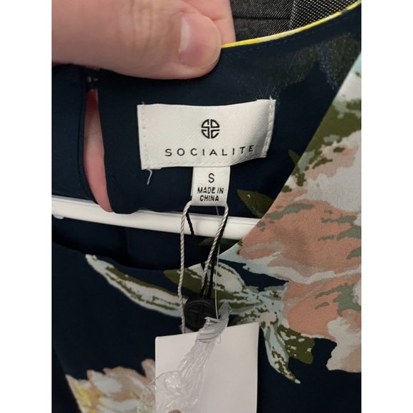 SOCIALTE: NWT Wrap Midi Dress - Picture 8 of 8